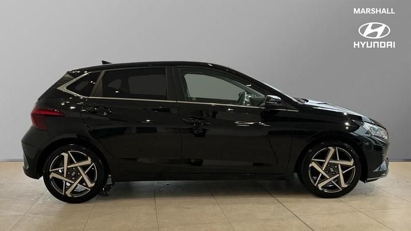 Używany Hyundai i20 Ultimate 100 KM (73 kW) 2024 Czarny Hatchback
