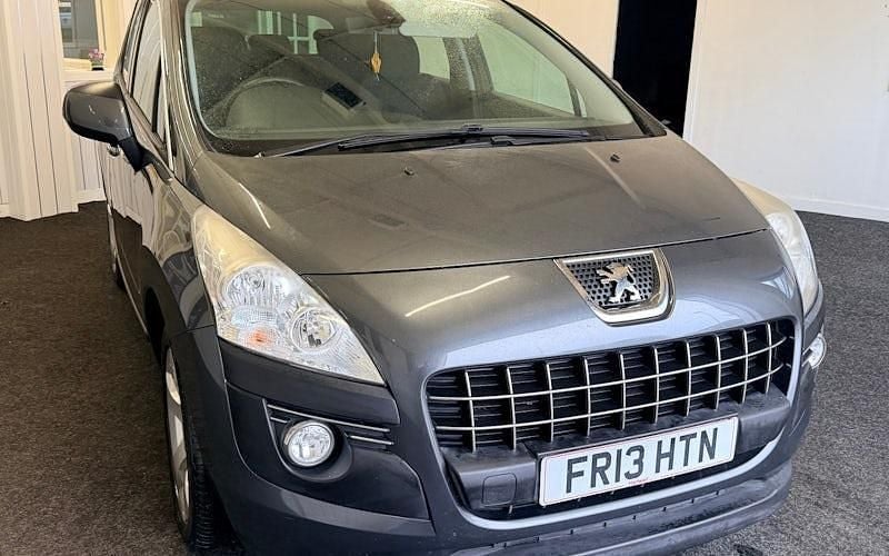 Used 2013 Peugeot 3008 Active Estate | £3,750 (Good price) - Image 1/4