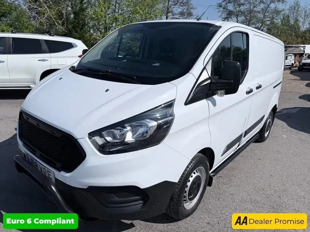 Used Ford Transit Custom 105 HP (77 kW) 2018 White Van