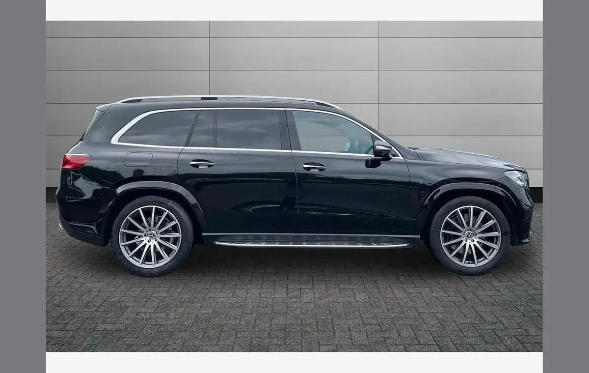 Used Mercedes GLS450 AMG Line Premium Plus 362 HP (266 kW) 2025 Black SUV