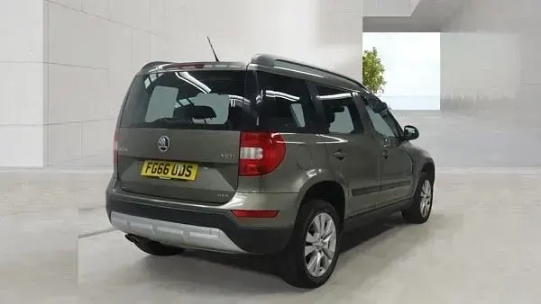 Used Skoda Yeti SE L 150 HP (110 kW) 2016 Green SUV