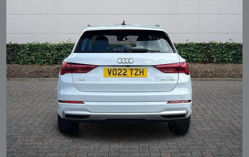 Used Audi Q3 Sport 147 HP (108 kW) 2022 White SUV