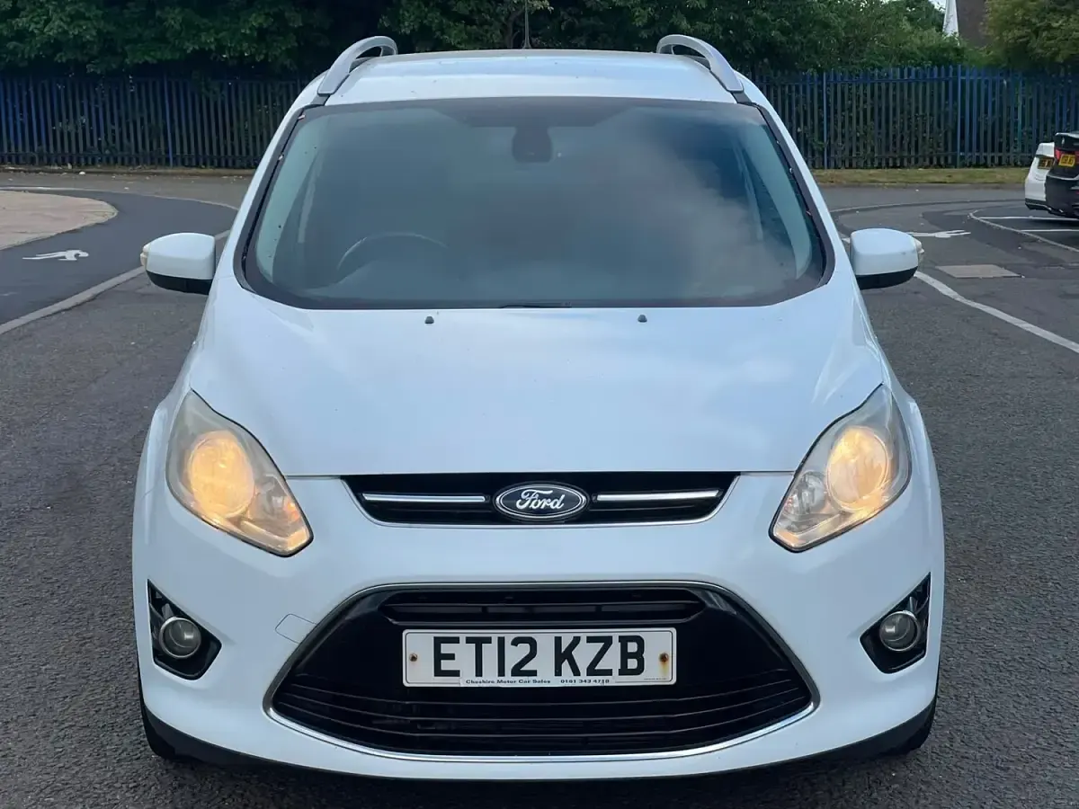 Used Ford Grand C-Max Titanium 2012 White MPV