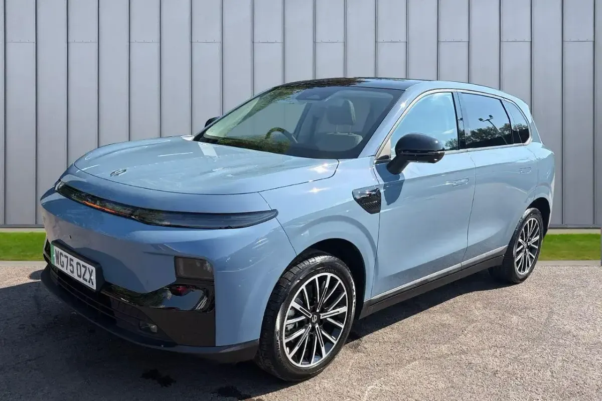 New Leapmotor B10 158 kW (215 HP) 2025 Blue SUV