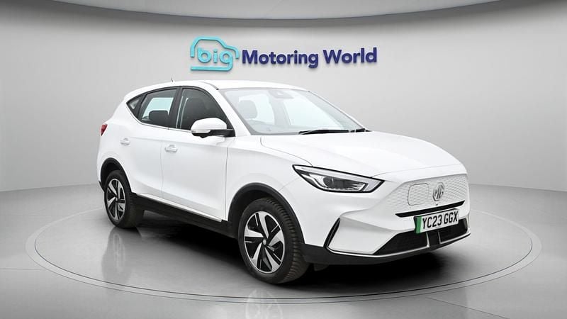Used MG ZS SE 114 kW (156 HP) 2023 White SUV