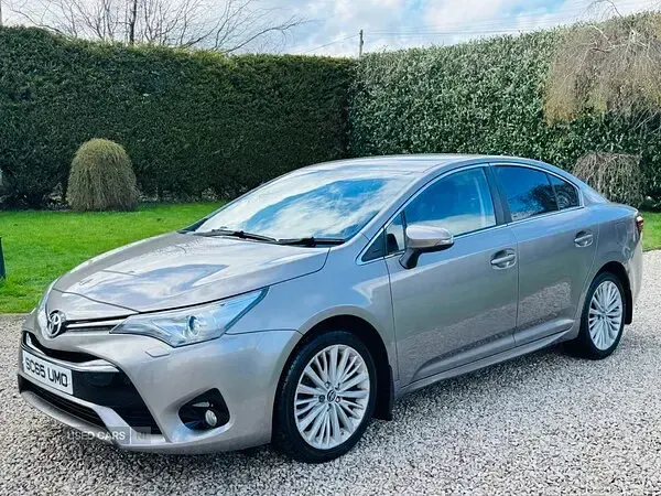 Used Toyota Avensis 2015 Bronze Sedan