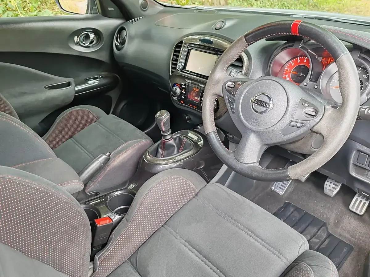 Used Nissan Juke Nismo RS 218 HP (160 kW) 2018 Silver SUV
