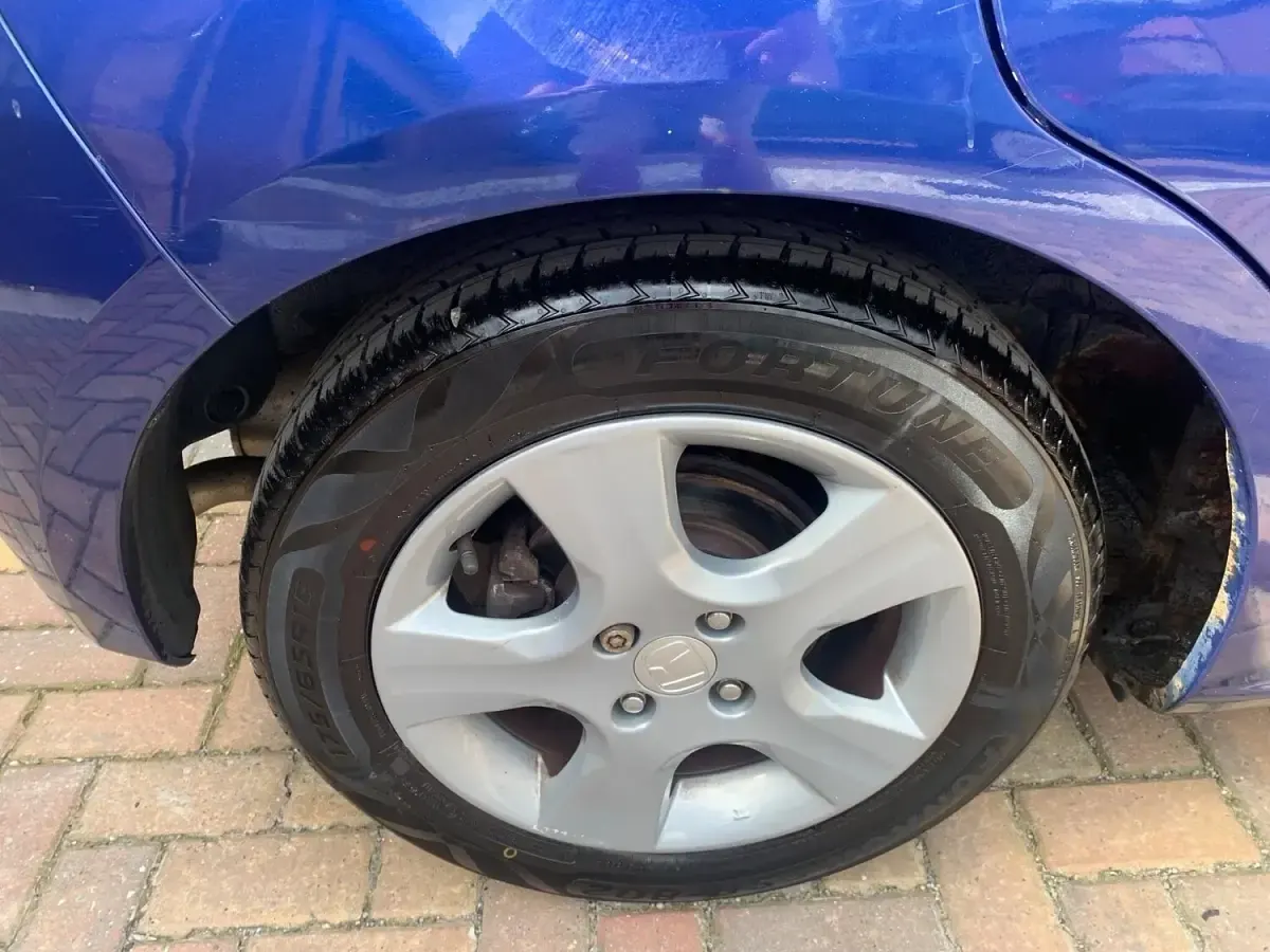 Used Honda Jazz ES 100 HP (73 kW) 2010 Blue Hatchback
