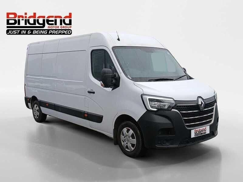 Used Renault Master Business 2023 White MPV