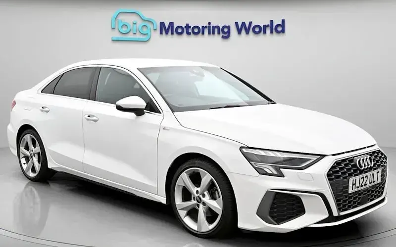 Używany Audi A3 S-Line 110 KM (80 kW) 2024 Sedan/Limuzyna