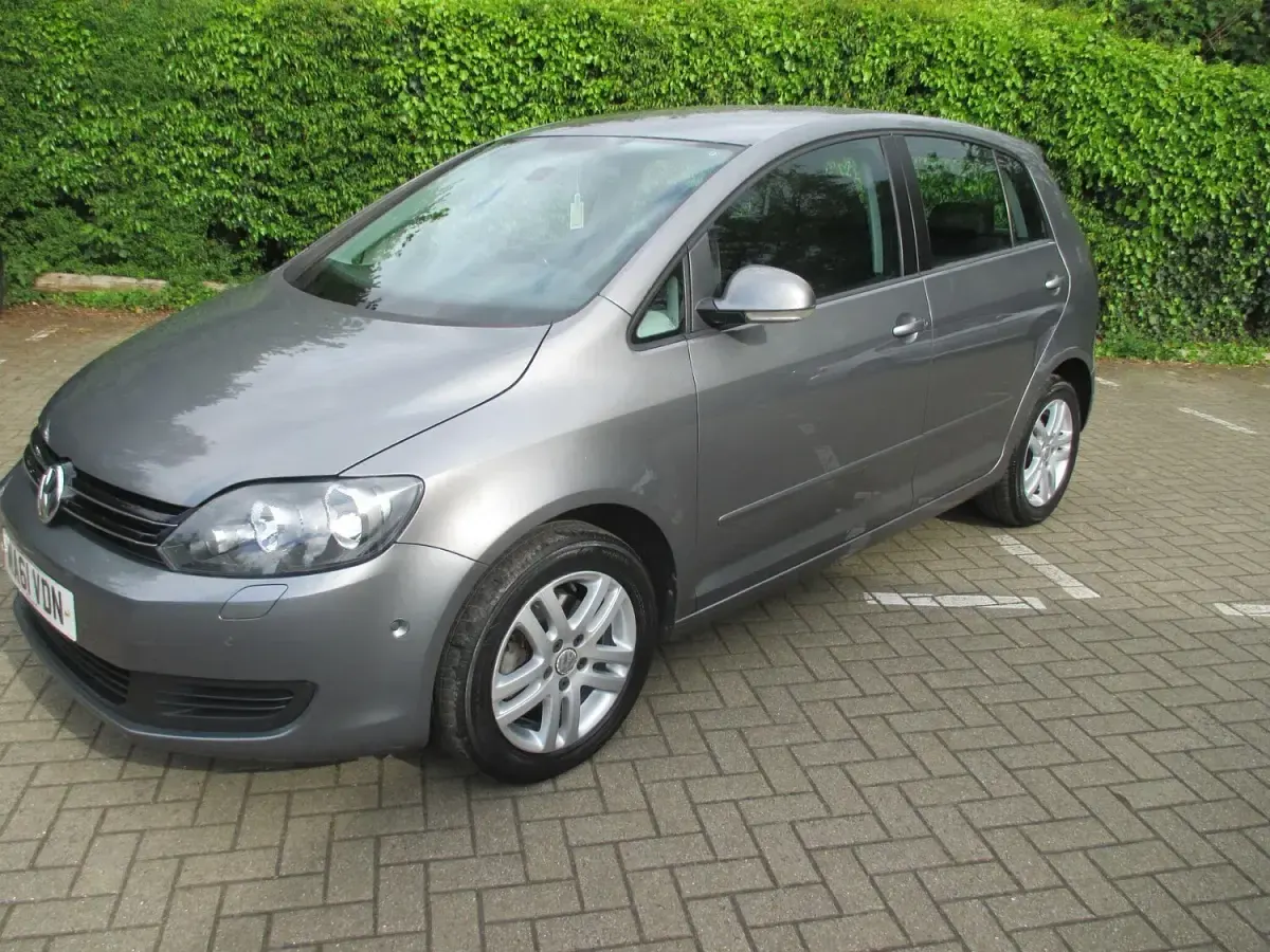 Used VW Golf VI SE 105 HP (77 kW) 2011 Grey Hatchback