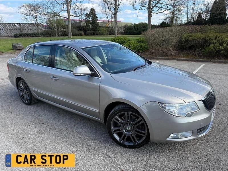 Used Skoda Superb Elegance 170 HP (125 kW) 2010 Beige Hatchback