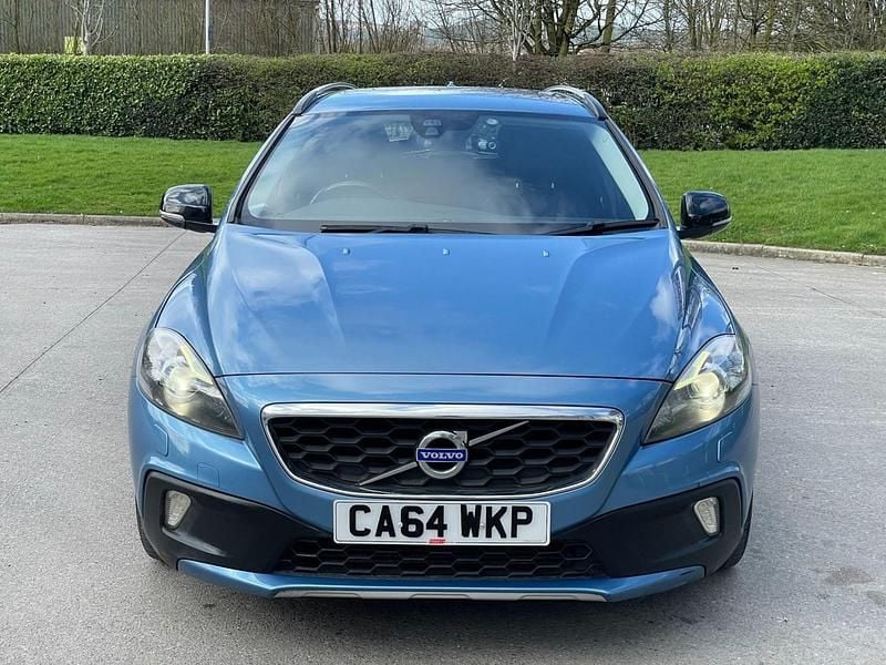 Used Volvo V40 2015 Blue Hatchback
