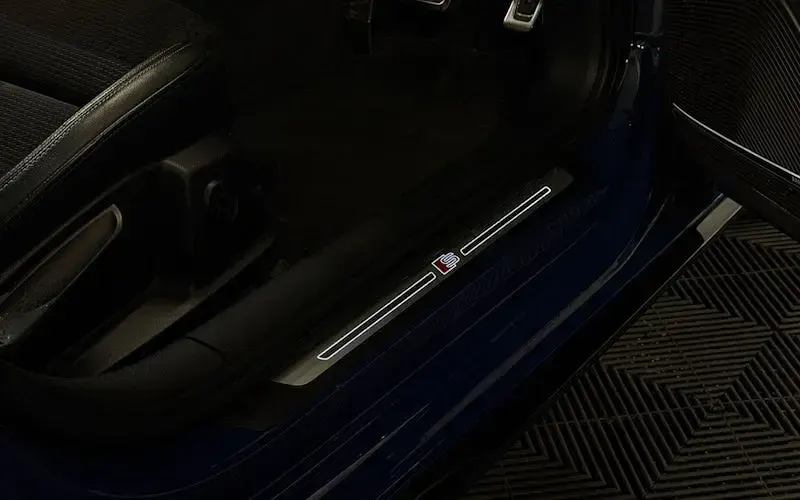 Used Audi A4 Black Edition 150 HP (110 kW) 2019 Blue Sedan