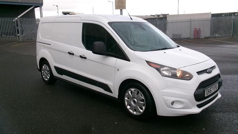 Used Ford Transit Connect Trend 100 HP (73 kW) 2018 White MPV