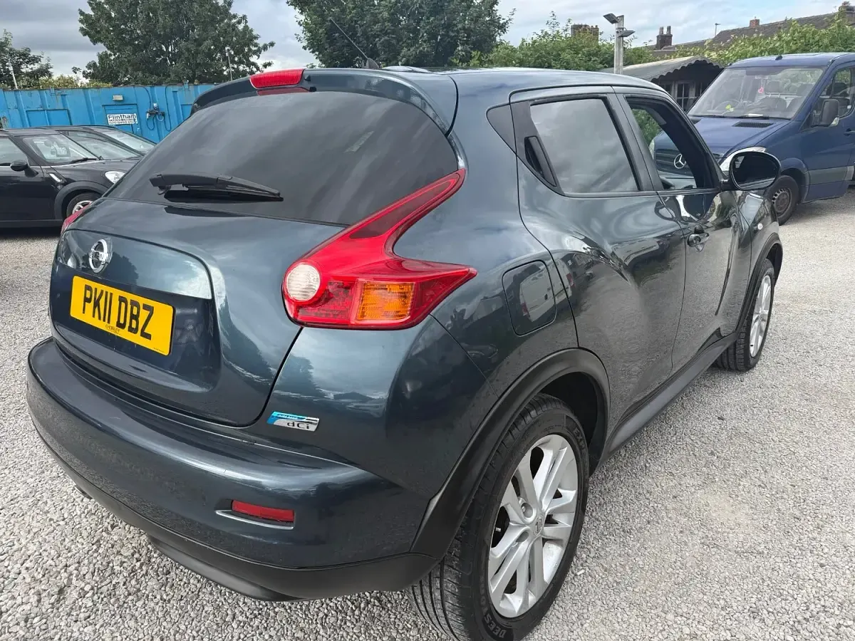 Used Nissan Juke Tekna 110 HP (80 kW) 2011 Blue SUV