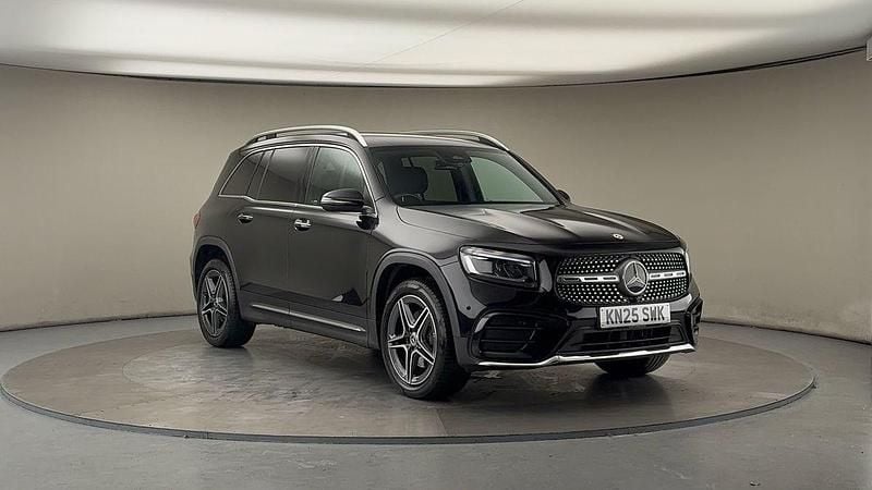 Cosmos black Used 2025 Mercedes GLB200 Executive SUV | £30,650 (Fair price) - Image 1/4