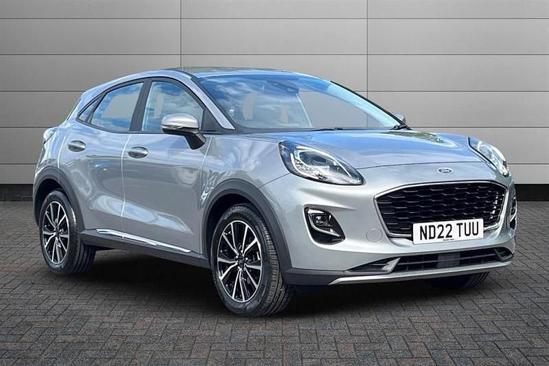 Solar silver Used 2022 Ford Puma Titanium Hatchback | £15,900 (Good price) - Image 1/2