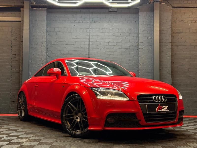 Used Audi TT Black Edition 184 HP (135 kW) 2014 Red Coupe