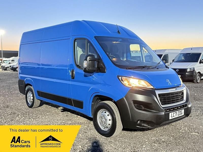 Used Peugeot Boxer S 2021 Blue Van