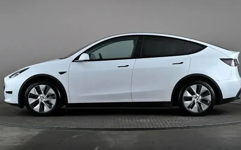 Used Tesla Model Y RWD 219 kW (299 HP) 2023 White SUV