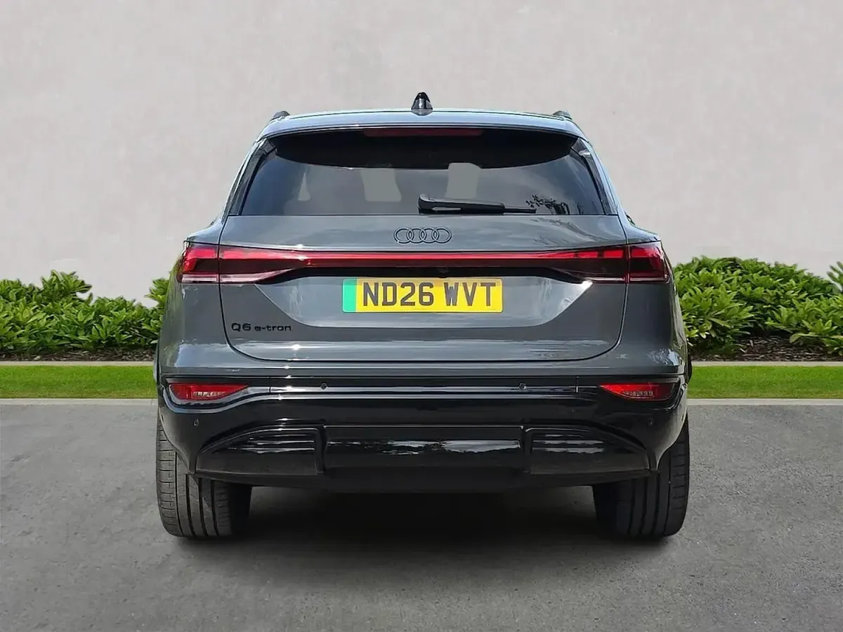 Used Audi Q6 e-tron Performance 225 kW (306 HP) 2026 Grey SUV