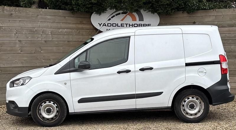 Used Ford Transit 2020 White Sedan