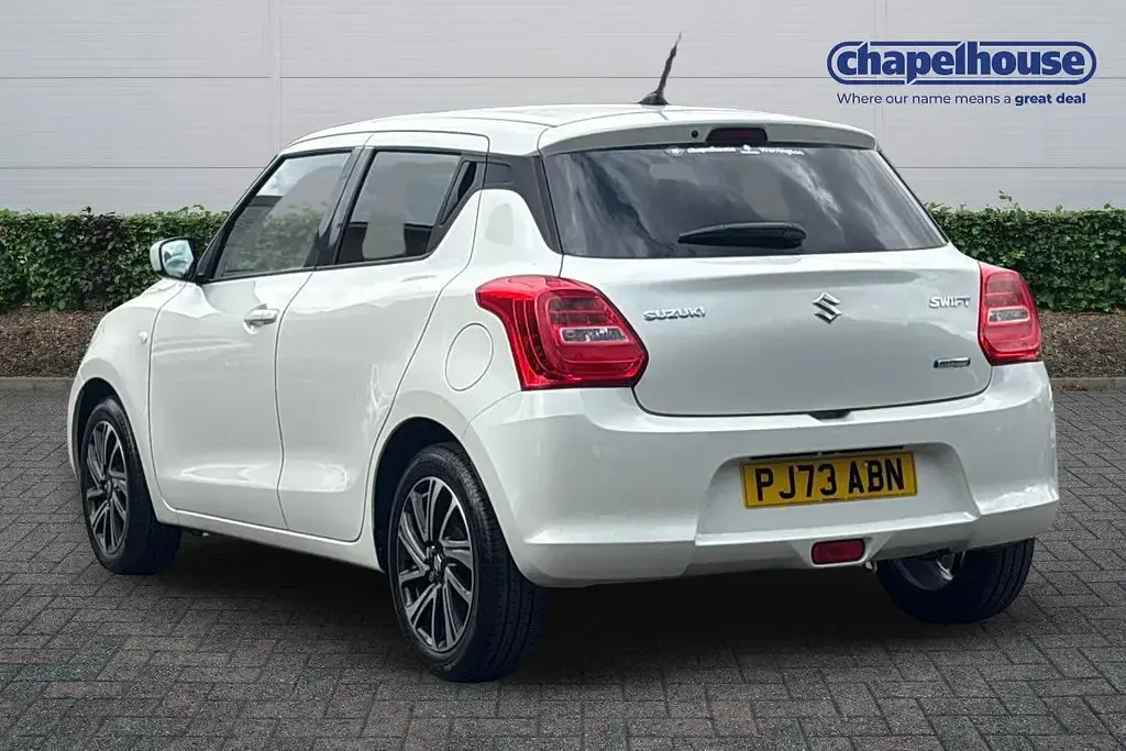 Used Suzuki Swift SZ-L 83 HP (61 kW) 2023 White Hatchback