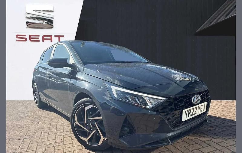 Used Hyundai i20 Premium 99 HP (72 kW) 2022 Grey Hatchback