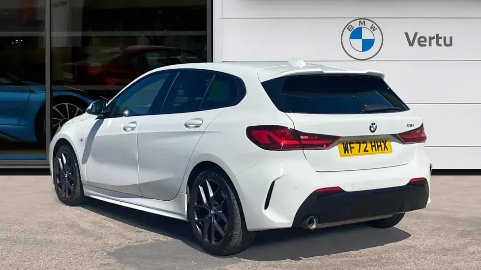 Used BMW 118 M Sport 134 HP (98 kW) 2022 White Hatchback