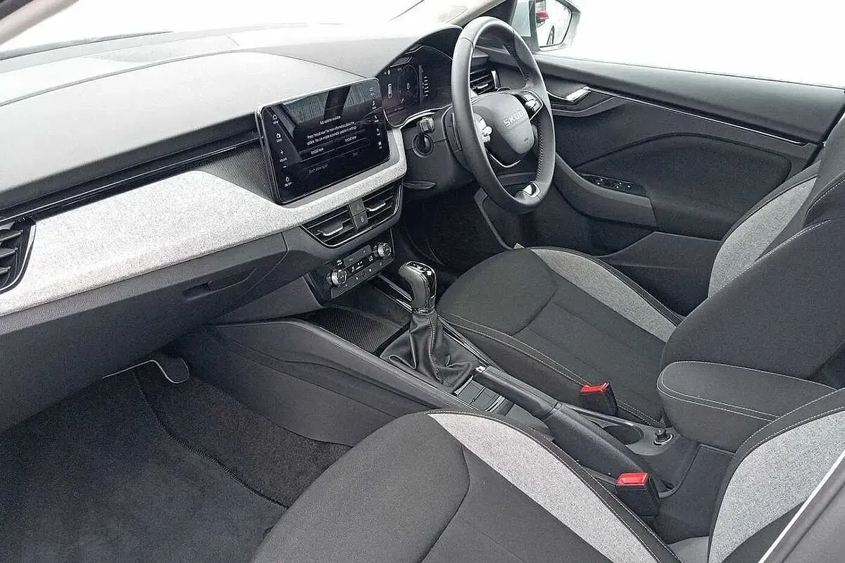 Used Skoda Scala SE 113 HP (83 kW) 2025 Brilliant silver metallic Hatchback