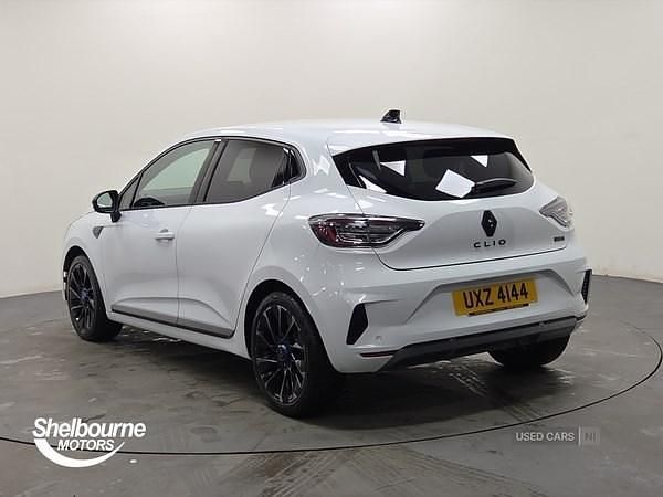 Used Renault Clio V Esprit Alpine 143 HP (105 kW) 2025 Solid  glacier white  Hatchback