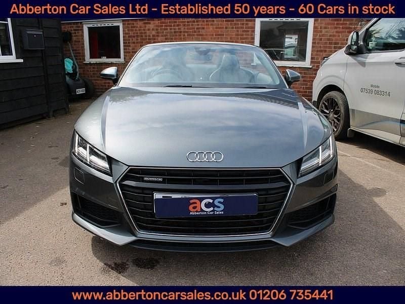 Begagnad Audi TT S-Line 2015 Grå Sportkupé