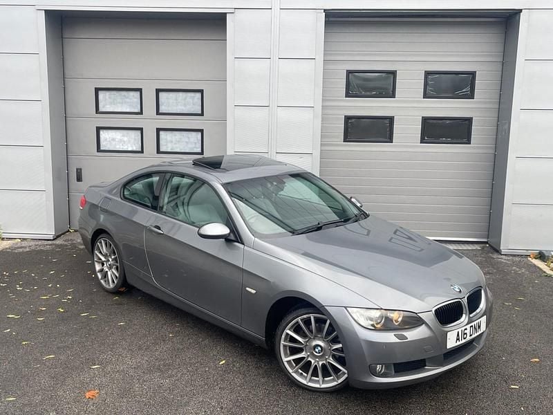 Grey Used 2009 BMW 320 Coupe | £2,995 (Fair price) - Image 1/4