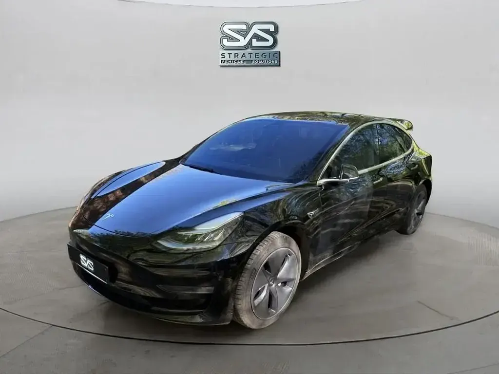 Usado Tesla Model 3 Standard Range Plus 239 kW (325 HP) 2019 Preto Sedan