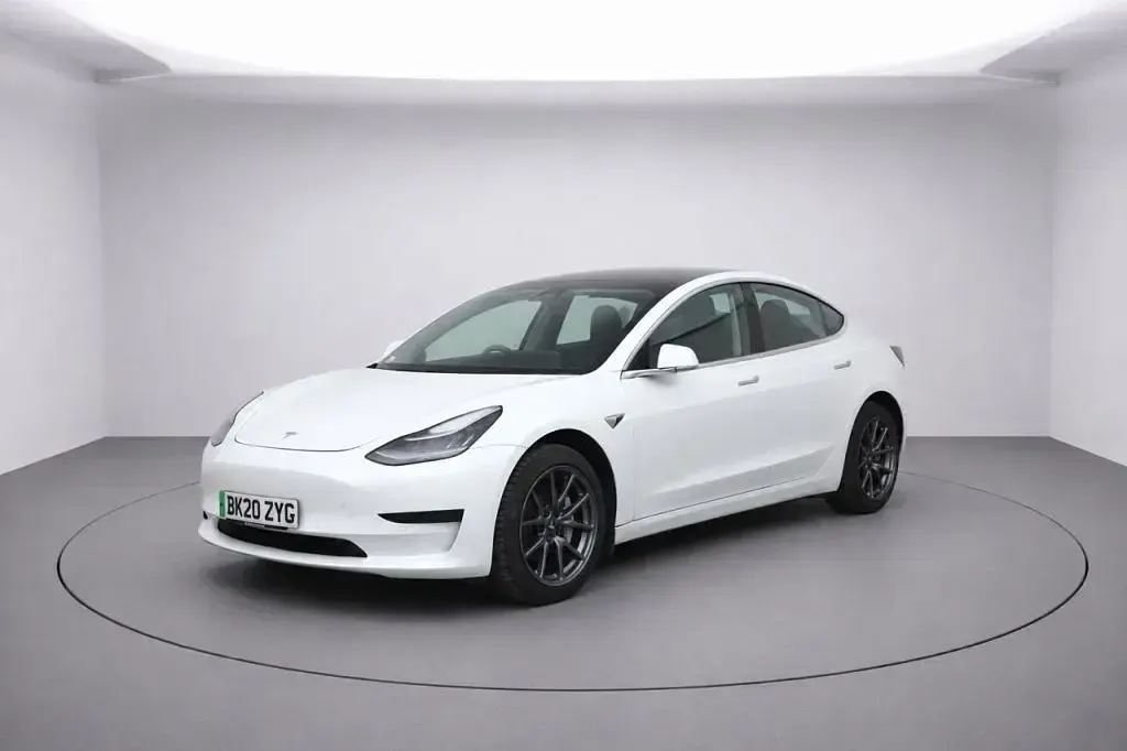 Used Tesla Model 3 Standard Range Plus 177 kW (241 HP) 2020 Sedan