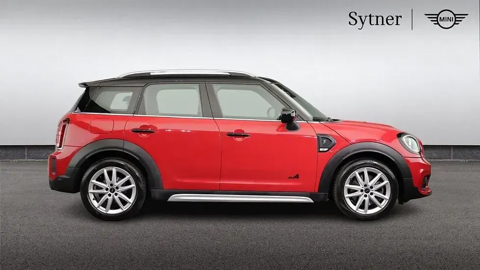 Used Mini Cooper S Countryman Sport 176 HP (129 kW) 2022 Red SUV