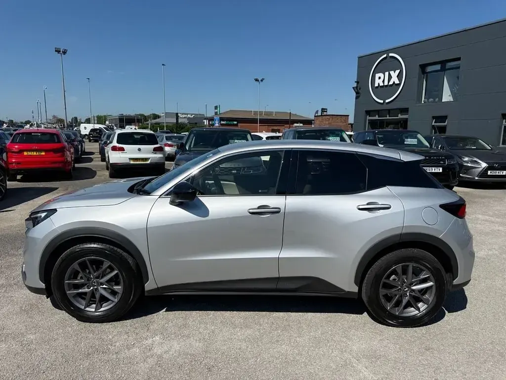 Used Lexus LBX 136 HP (100 kW) 2024 Silver SUV