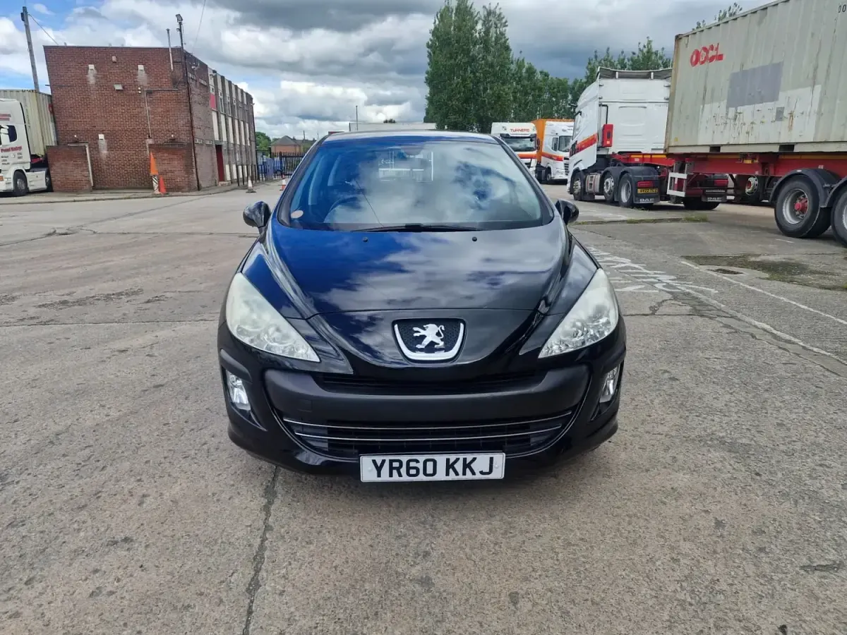 Gebraucht Peugeot 308 S 112 PS (82 kW) 2010 Schwarz Kleinwagen