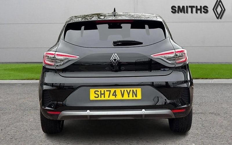 Used Renault Clio V Esprit Alpine 143 HP (105 kW) 2024 Diamond black  Hatchback