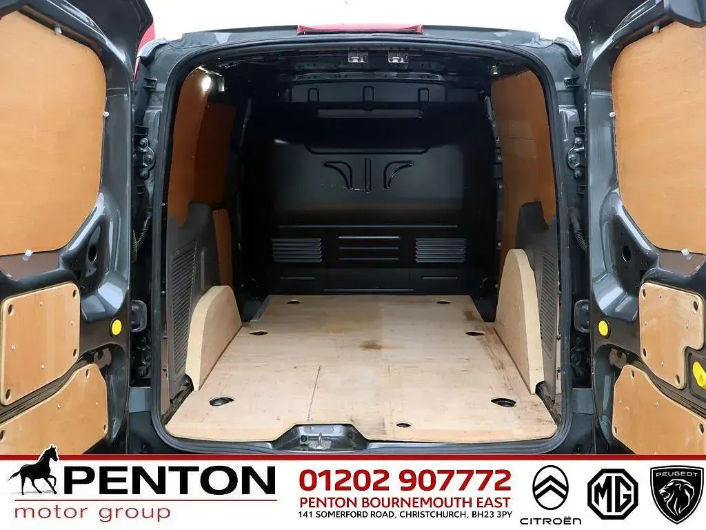 Used Ford Transit Connect Limited 100 HP (73 kW) 2023 Grey MPV