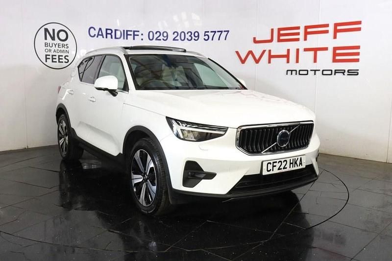 White Used 2022 Volvo XC40 Ultimate SUV | £24,488 (Good price) - Image 1/4