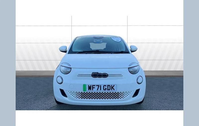 Used Fiat 500e Passion 86 kW (118 HP) 2021 White Hatchback