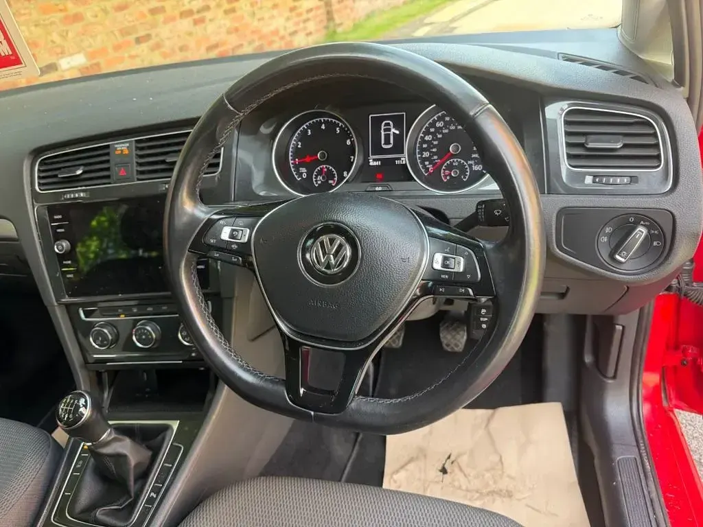 Used VW Golf VII Match 130 HP (95 kW) 2019 Red Hatchback