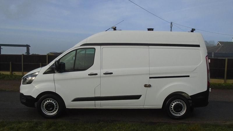 Used Ford Transit Custom 130 HP (95 kW) 2018 White Van