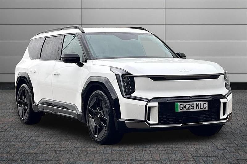 White pearl Used 2025 Kia EV9 GT-Line S SUV | £57,495 (Fair price) - Image 1/2