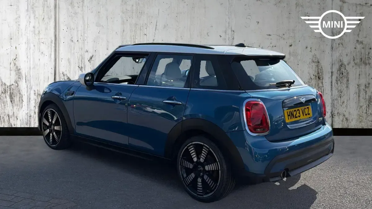 Used Mini Cooper Exclusive 136 HP (100 kW) 2023 Island blue Hatchback
