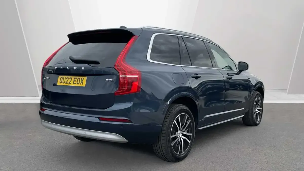 Used Volvo XC90 Momentum 232 HP (170 kW) 2022 SUV