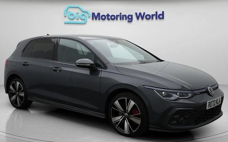 Used 2024 VW Golf VIII GTE Hatchback | £21,000 (Fair price) - Image 1/4