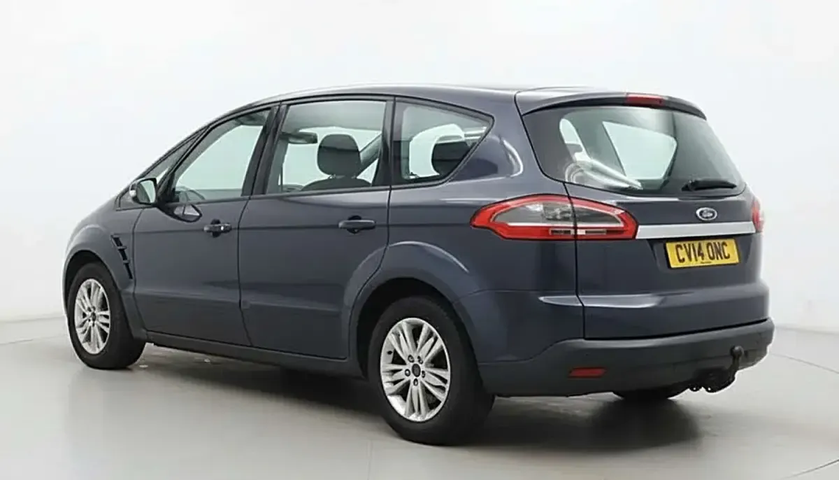 Used Ford S-MAX Zetec 140 HP (102 kW) 2014 Grey MPV